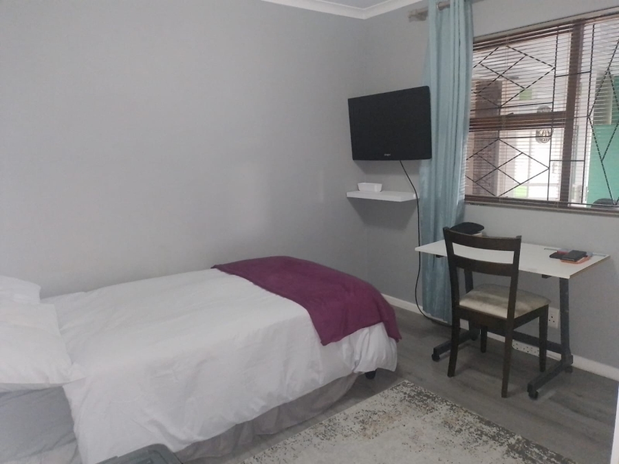 To Let 3 Bedroom Property for Rent in Soneike Western Cape
